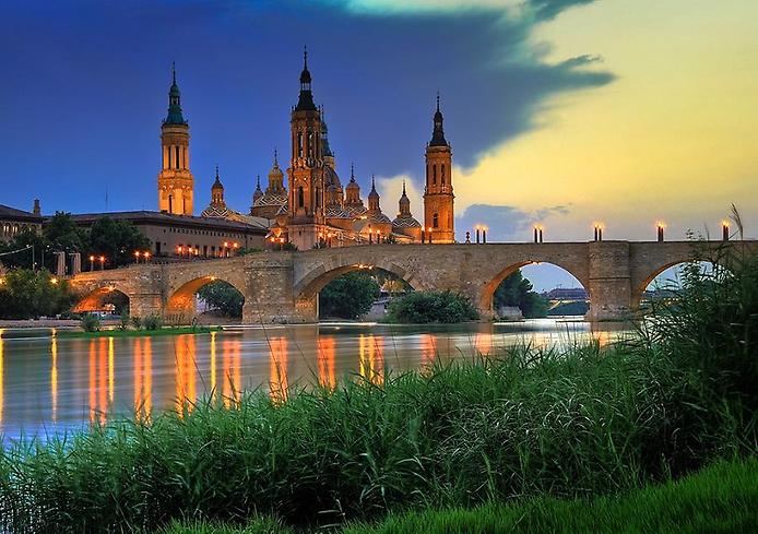 Spain_Basilica-del-Pilar_6699.jpg