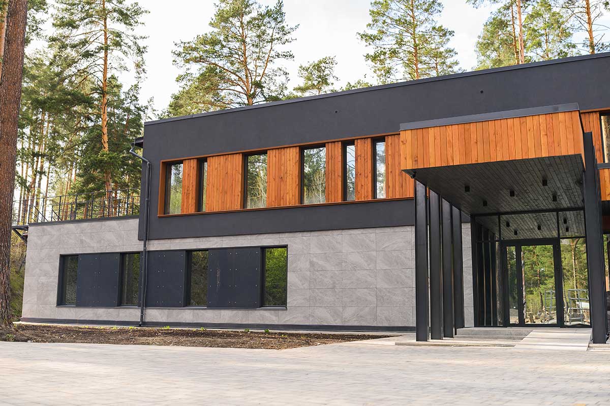 Отель «Хвоя в горах»  5*