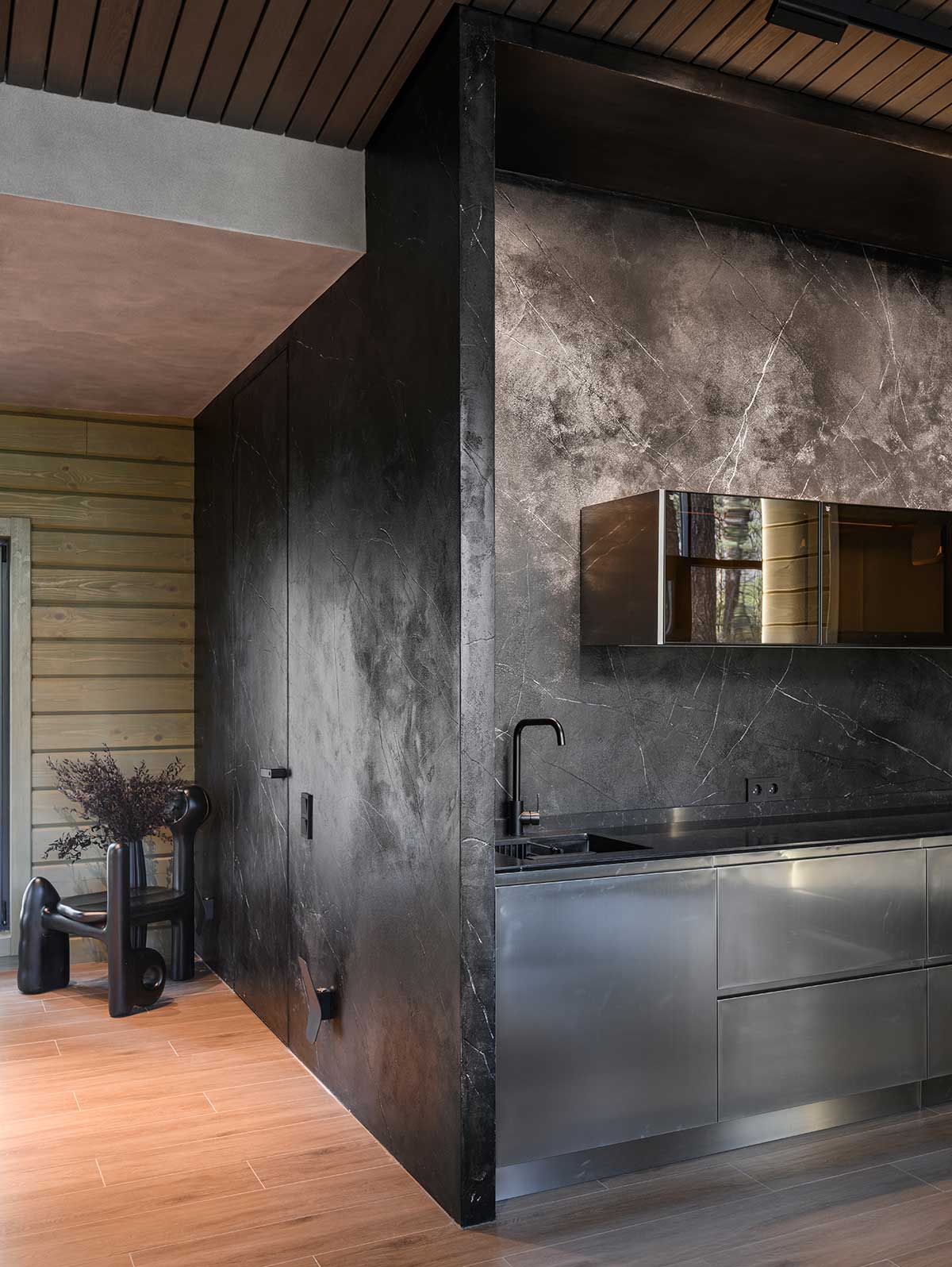 Отель «Хвоя в горах»  5*