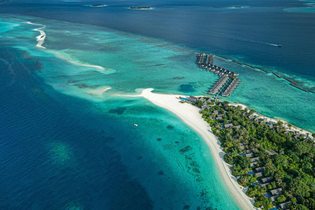 Four Seasons Resort Maldives at Landaa Giraavaru (Baa atoll) 5* Four Seasons Resort Maldives at Landaa Giraavaru (Baa atoll) 5*