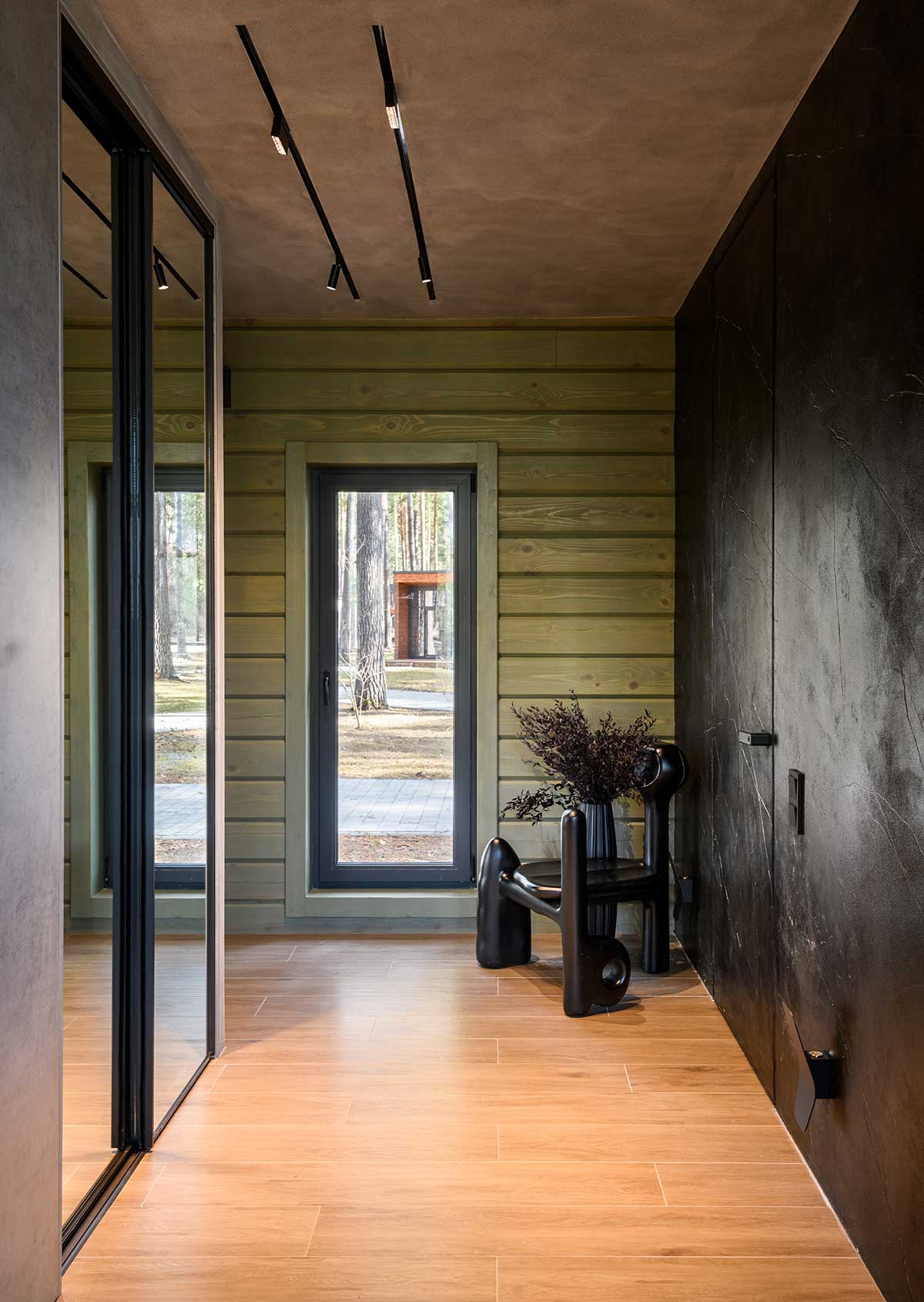 Отель «Хвоя в горах»  5*