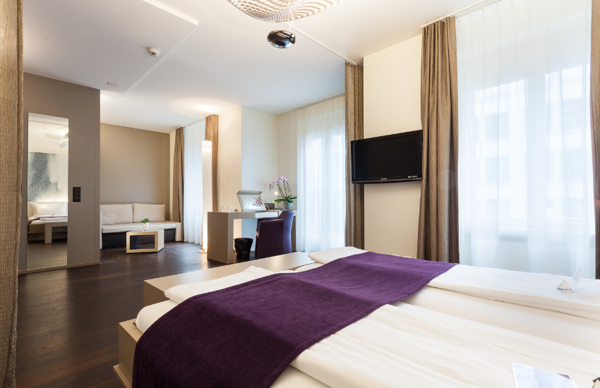 Hotel Cascada Swiss Quality 4*