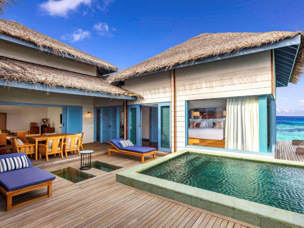 Raffles Maldives Meradhoo (Gaafu Alifu atoll) 5 * Raffles Maldives Meradhoo (Gaafu Alifu atoll) 5 *