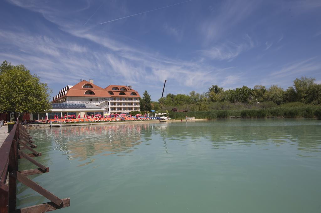 Flamingó Wellness Hotel 4*