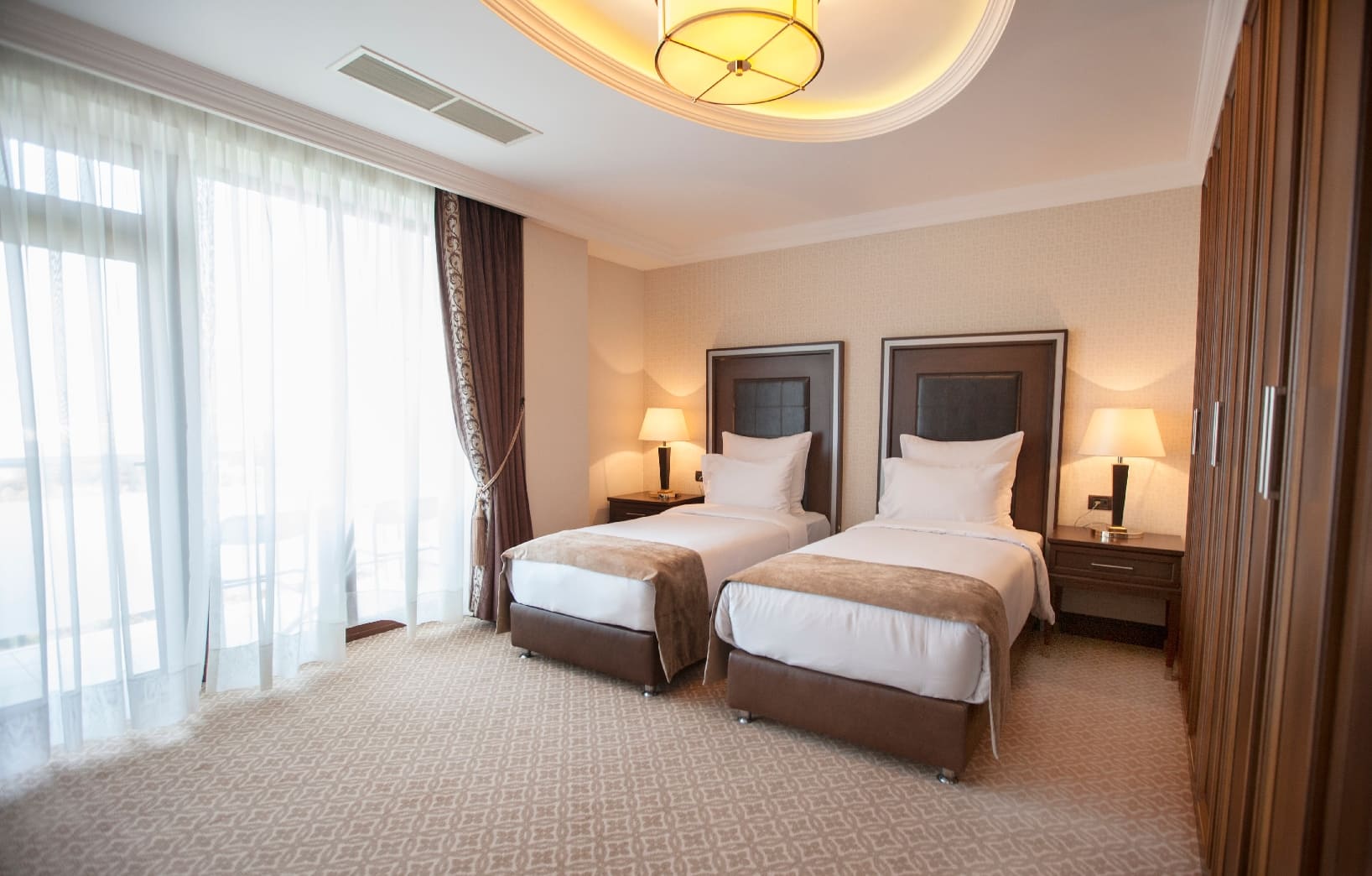 Chinar Hotel & Spa Naftalan 5*