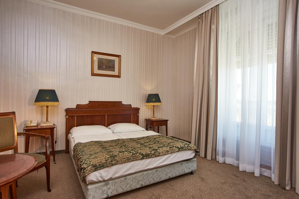 Danubius Hotel Gellert  4*