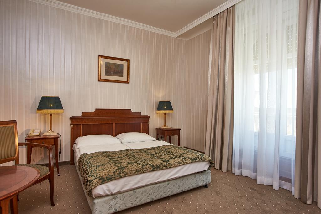 Danubius Hotel Gellert  4*