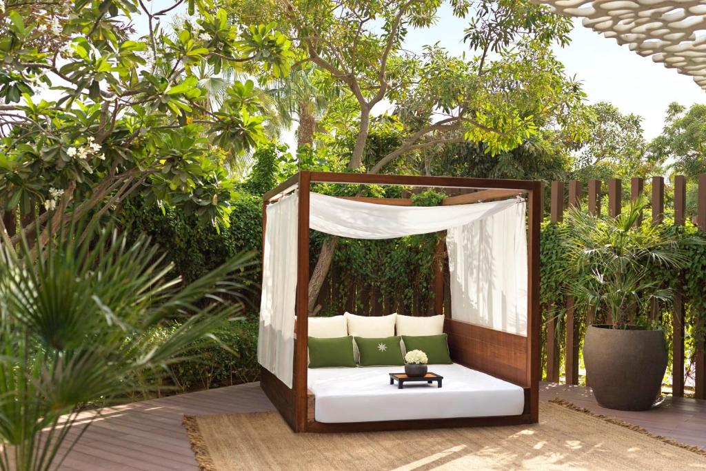 Bulgari Resort & Residences Dubai 5*