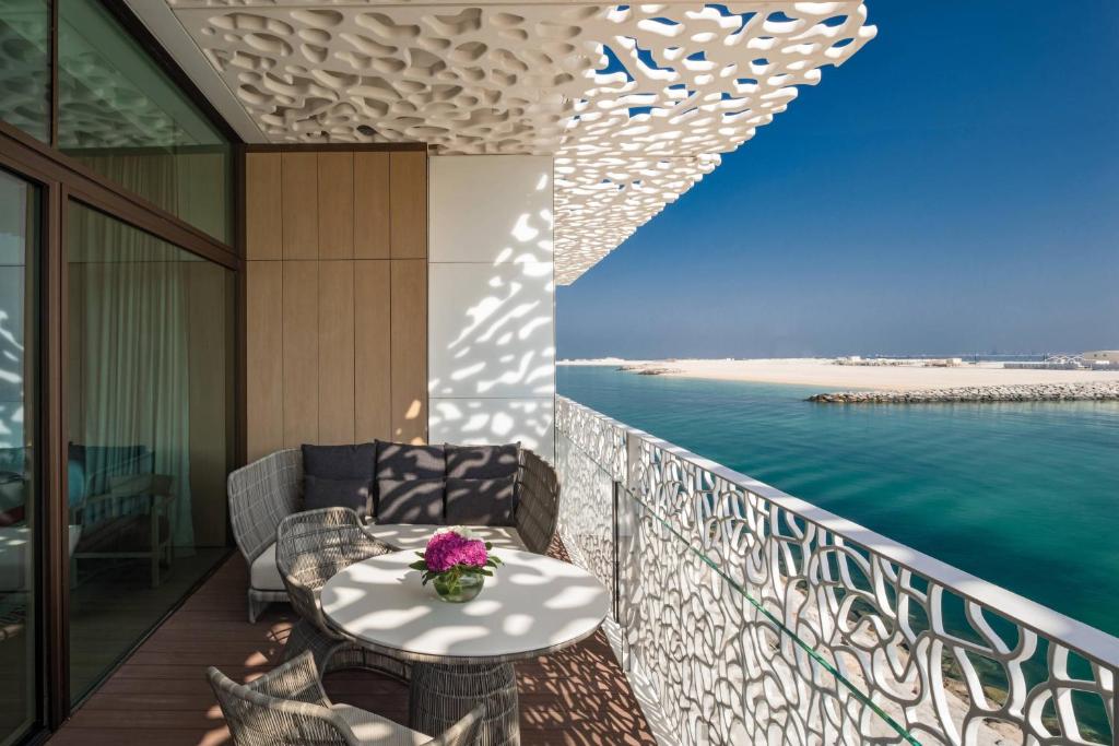 Bulgari Resort & Residences Dubai 5*