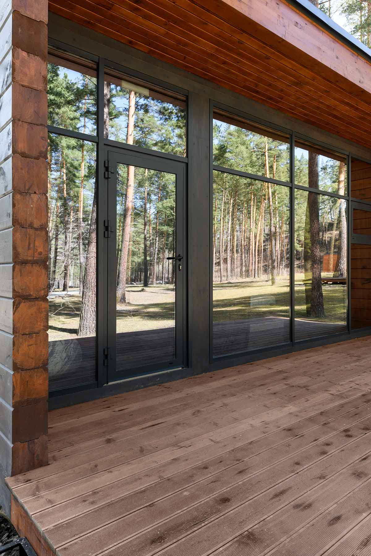 Отель «Хвоя в горах»  5*