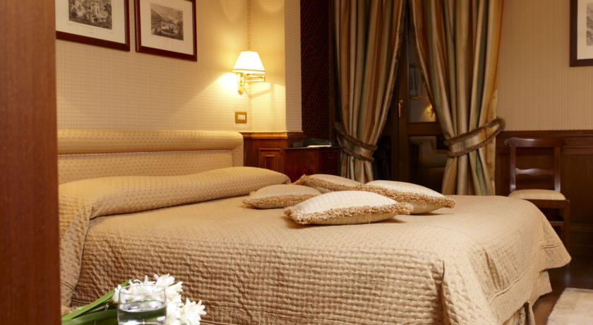 Hotel Hermitage Relais & Châteaux 5*