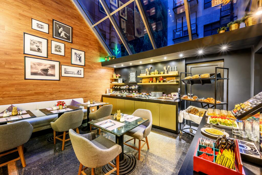 Ambra Hotel 4*