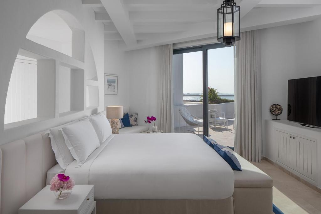 ANANTARA SANTORINI ABU DHABI RETREAT 5*
