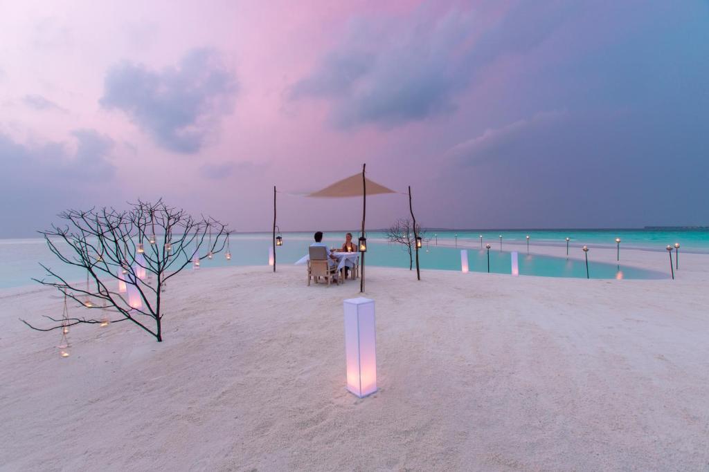 Milaidhoo Maldives (Baa atoll) 5*