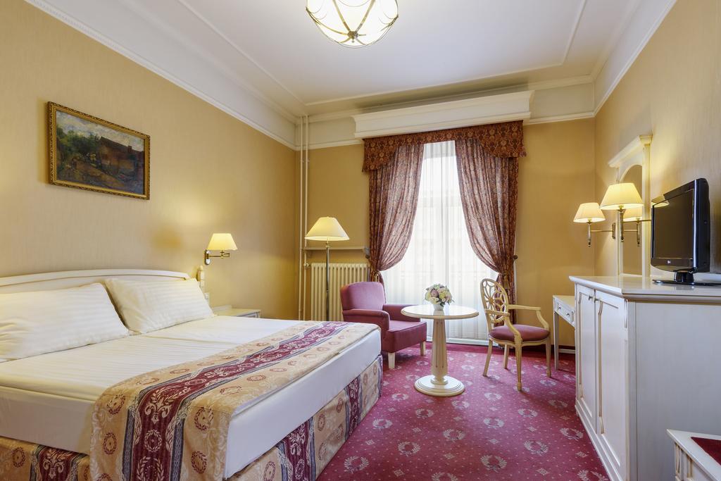 Danubius Hotel Astoria 4*