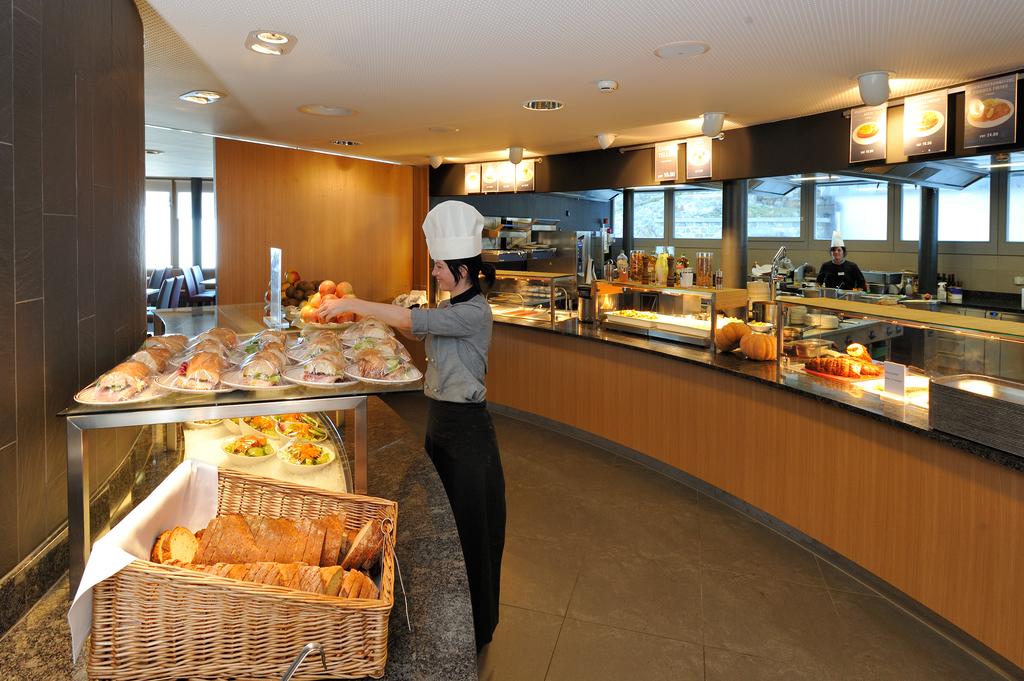 Hotel Bellevue Kriens 2*