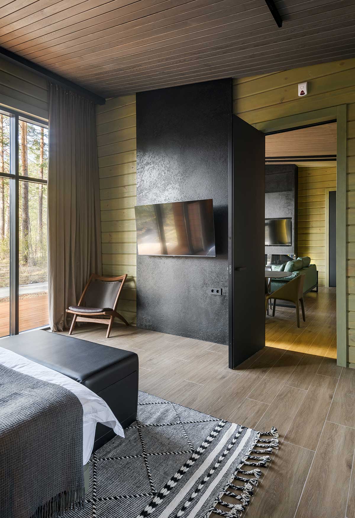 Отель «Хвоя в горах»  5*