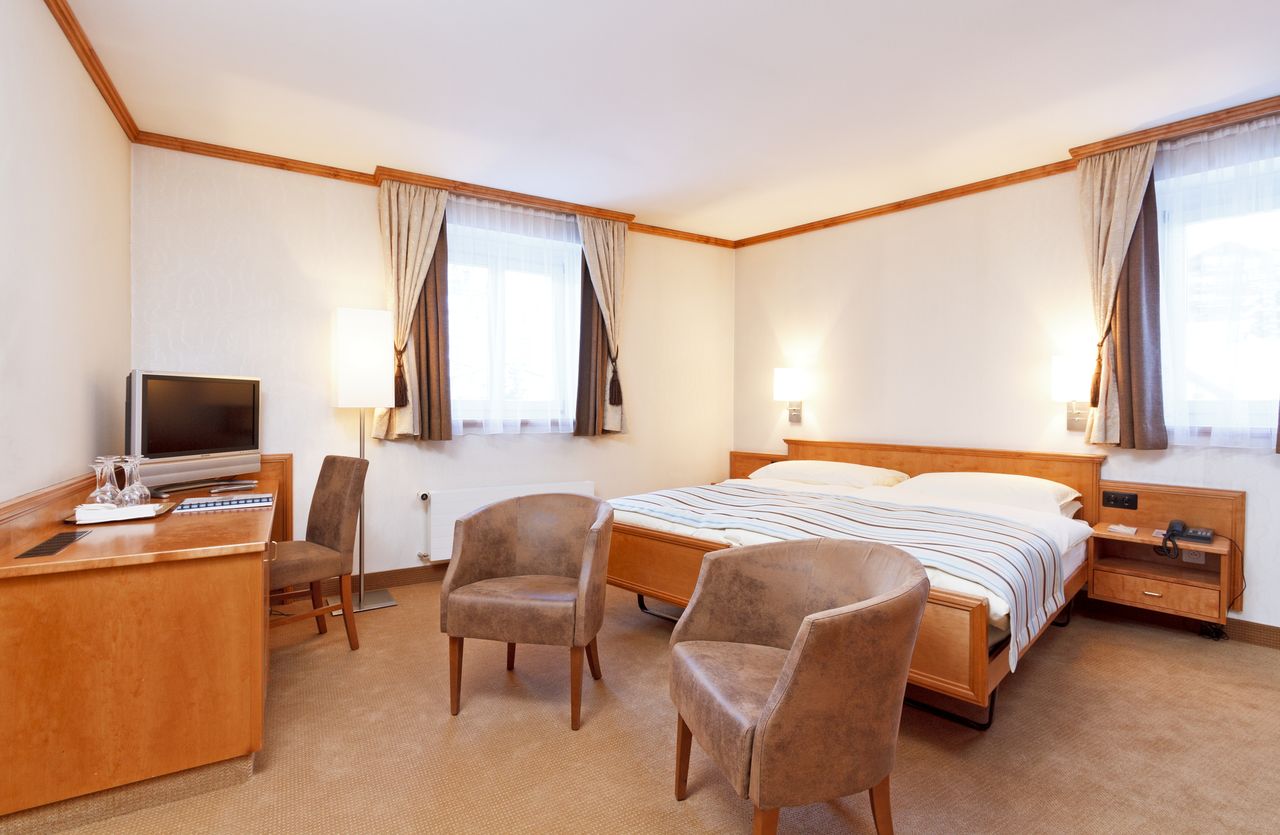 Hotel Monopol 4*