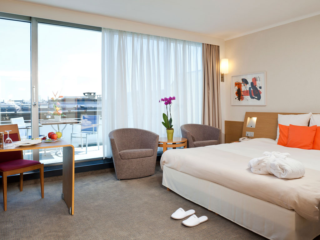 HOTEL NOVOTEL GENEVE CENTRE 4*