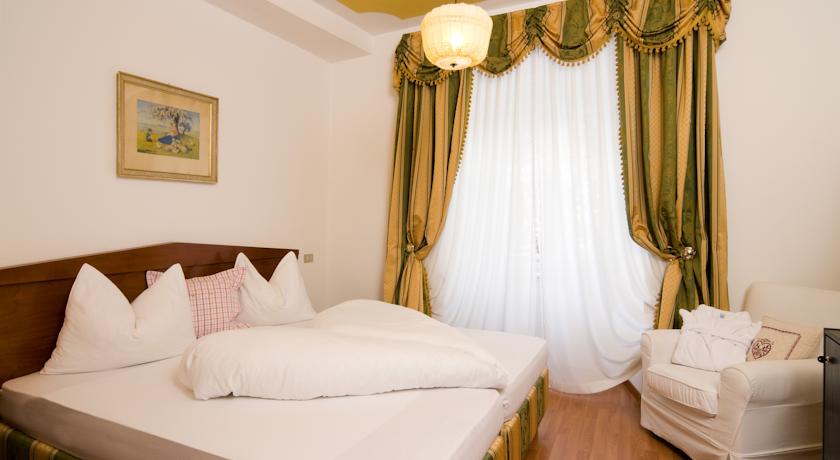 Hotel Corso 4*