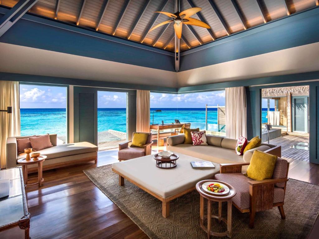 Raffles Maldives Meradhoo (Gaafu Alifu atoll) 5 * Raffles Maldives Meradhoo (Gaafu Alifu atoll) 5 *