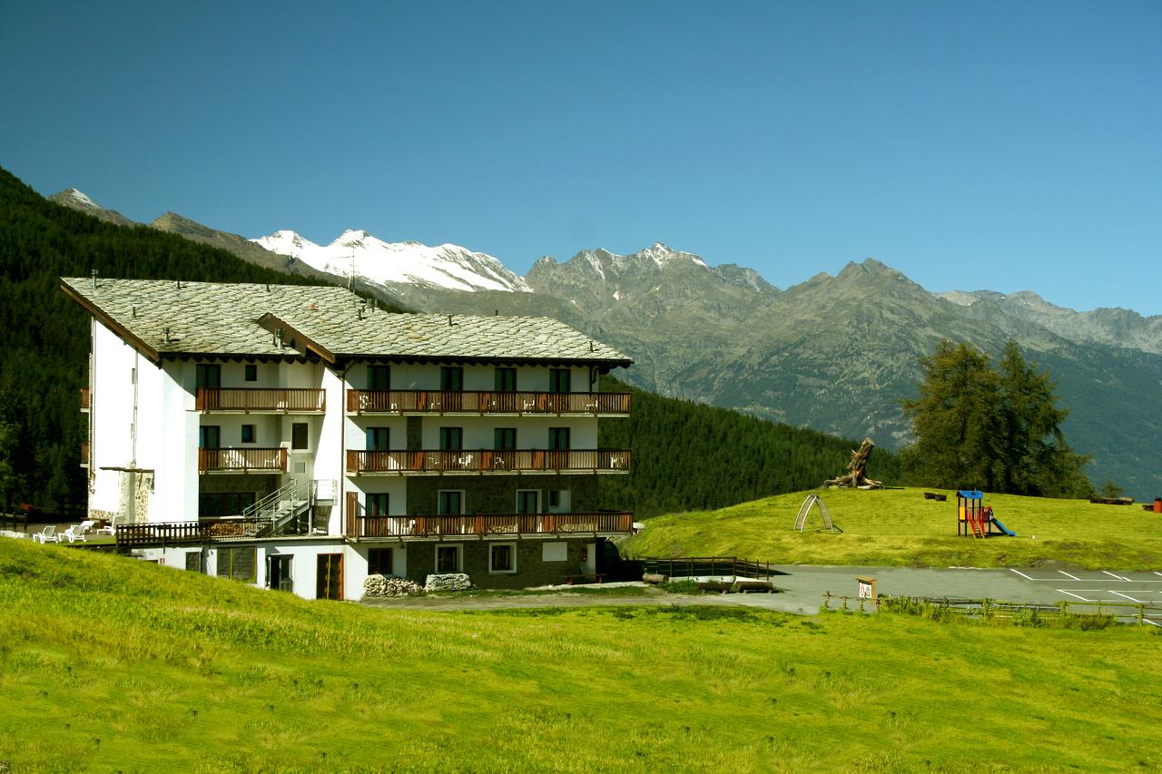 Hotel Chalet des Alpes 3 *