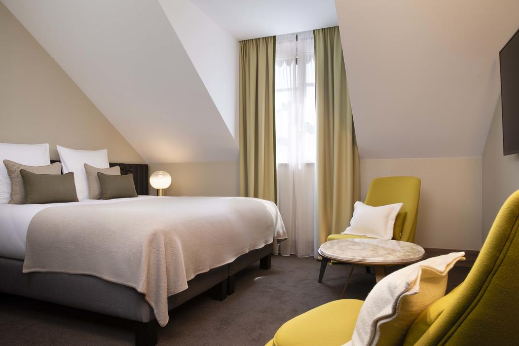 HOTEL D GENEVA 4*