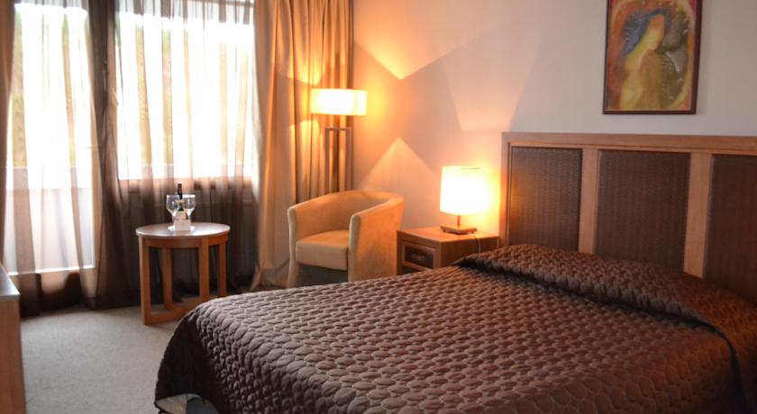 Interhotel Sandanski 4*