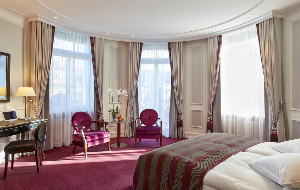 Hotel Schweizerhof Zürich 4*