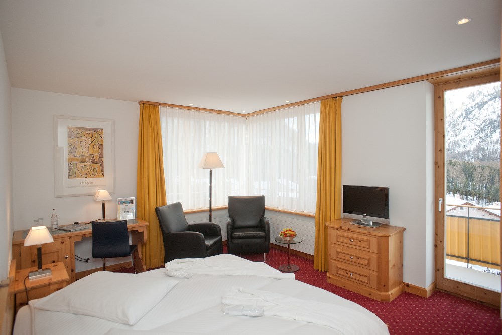 SCHWEIZERHOF HOTEL PONTRESINA 3*