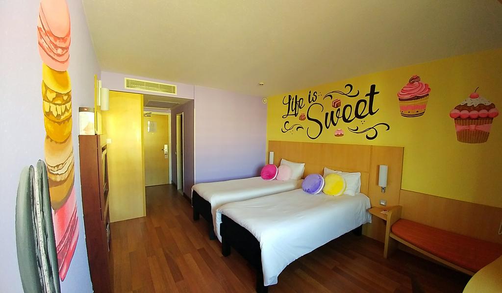 Ibis Budapest Heroes Square 3*