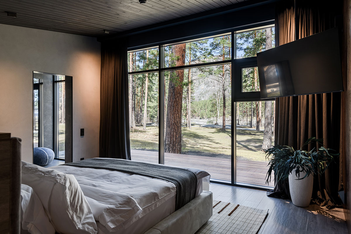 Отель «Хвоя в горах»  5*