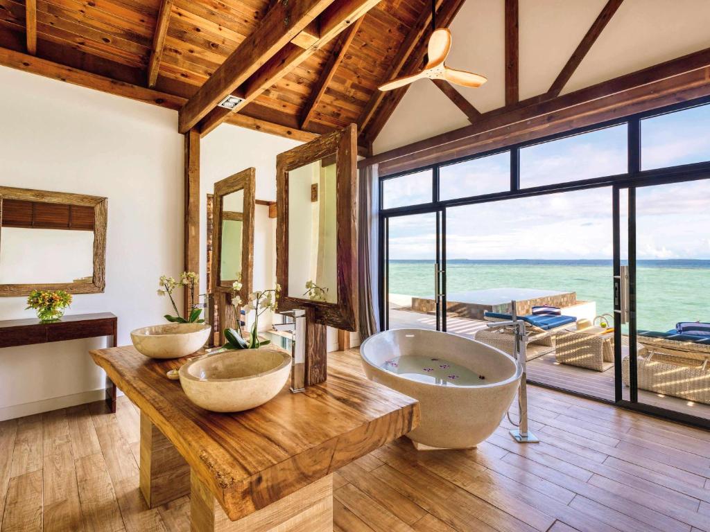 Mövenpick Resort Kuredhivaru Maldives (Noonu atoll) 5*