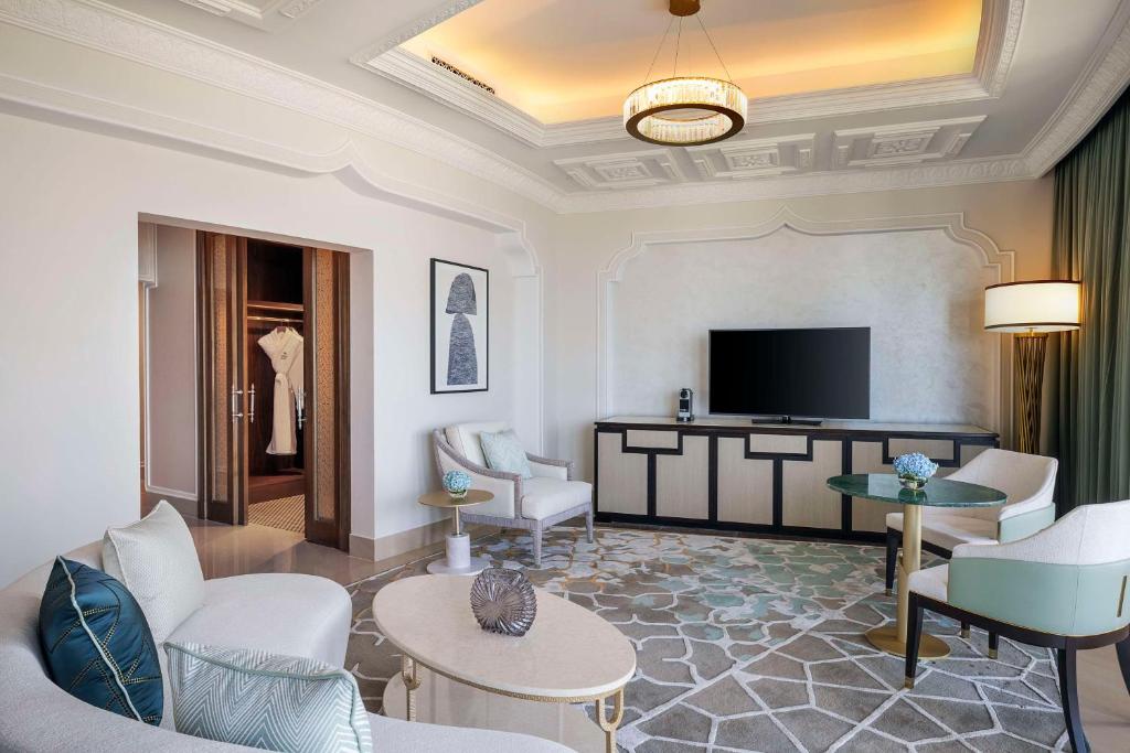 WALDORF ASTORIA RAS AL KHAIMAH 5*