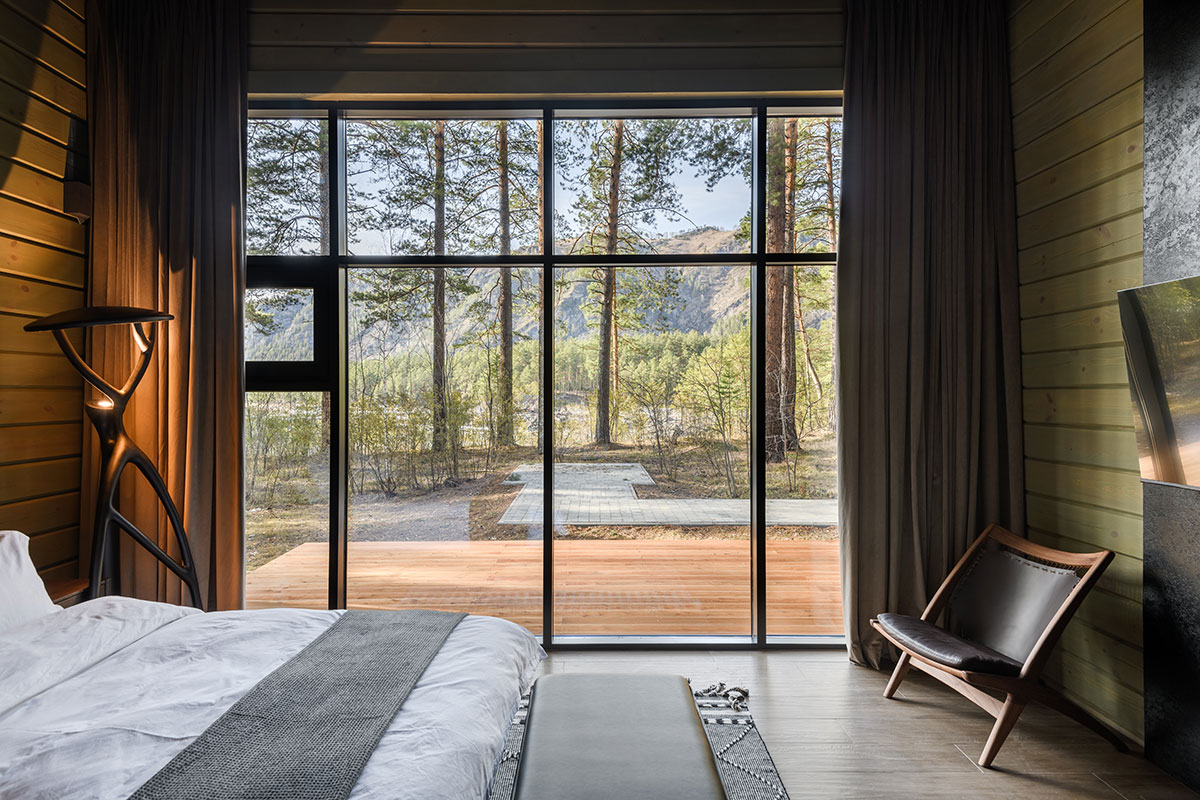 Отель «Хвоя в горах»  5*