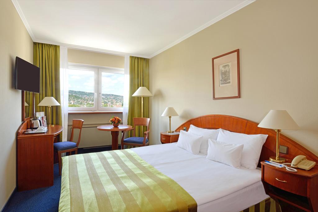 Danubius Hotel Flamenco 4*