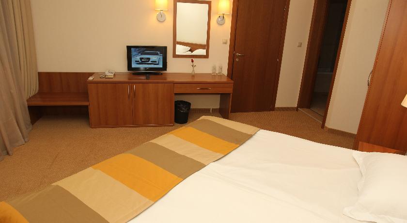 Strazhite Hotel - Half Board 4*