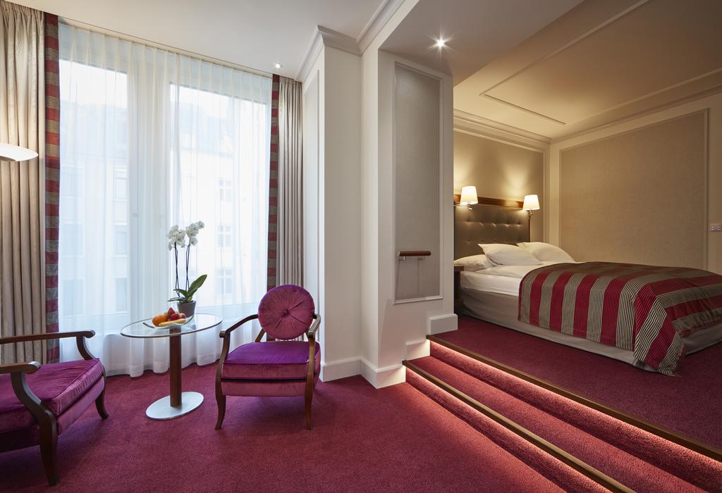 Hotel Schweizerhof Zürich 4*