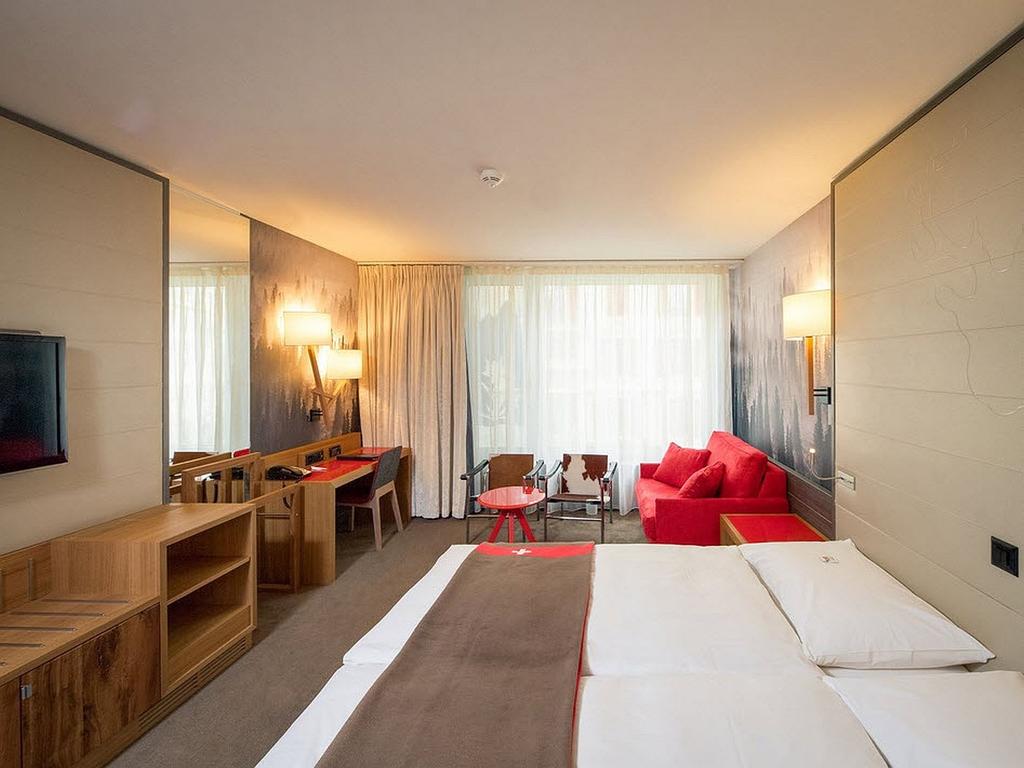 Hotel Agora Swiss Night by Fassbind 4*