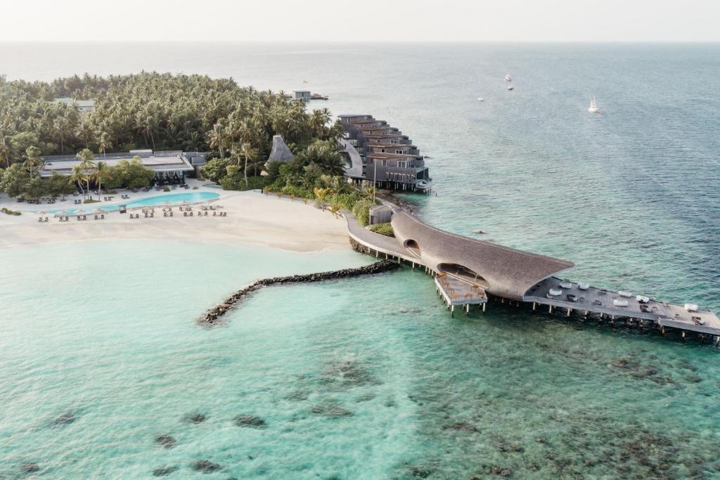 The St. Regis Maldives Vommuli Resort (Dhaalu atoll) 5* The St. Regis Maldives Vommuli Resort (Dhaalu atoll) 5*
