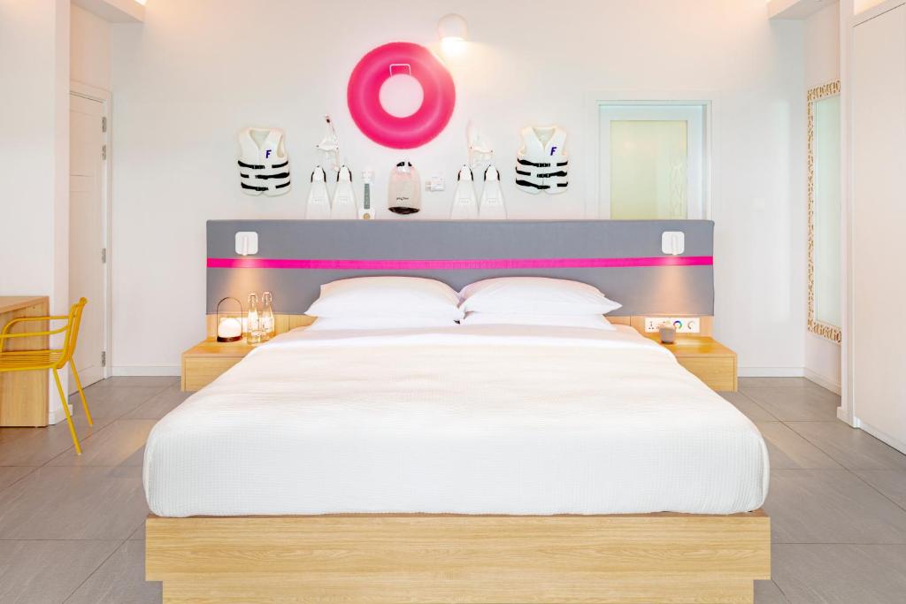 THE STANDARD, HURUVALHI MALDIVES 5 RAA ATOLL