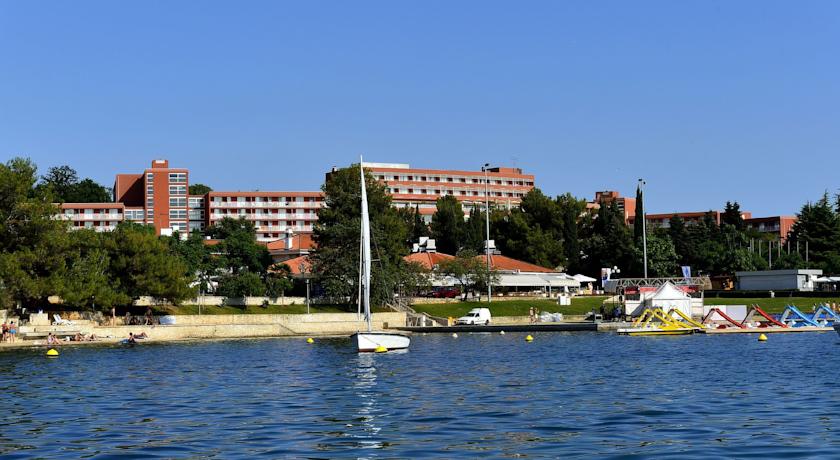 Hotel Laguna Albatros  4 * (ALL)