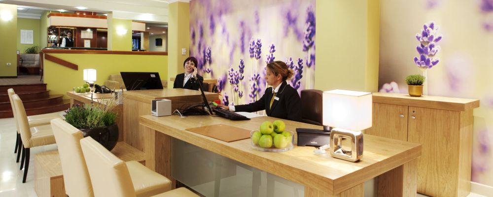 LIFECLASS Hotel Apollo 4*