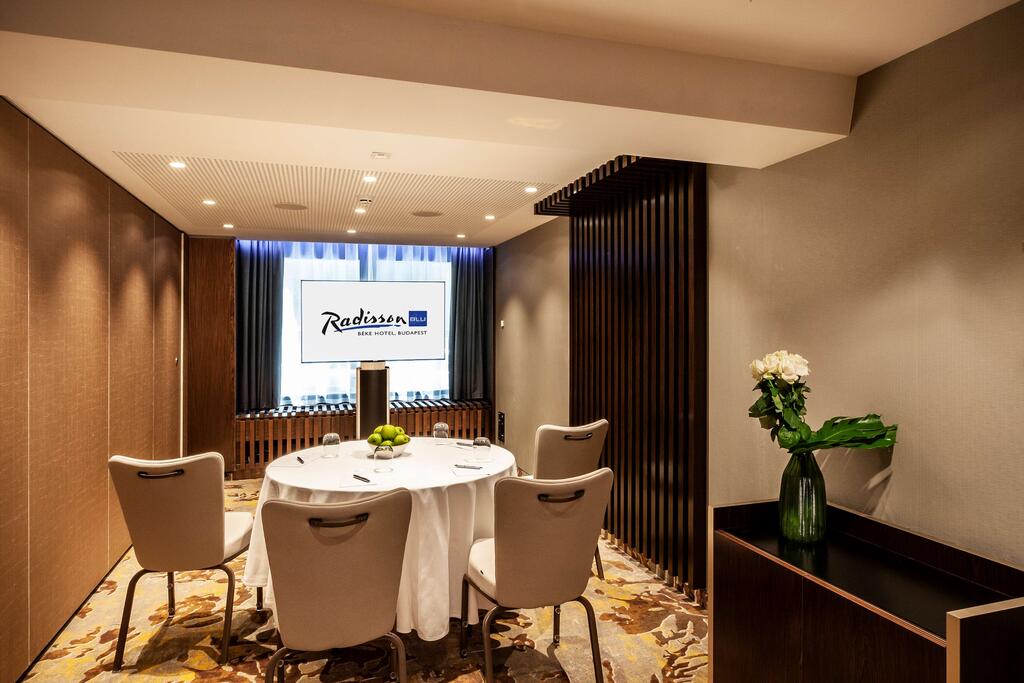 Radisson Blu Béke Hotel 4*