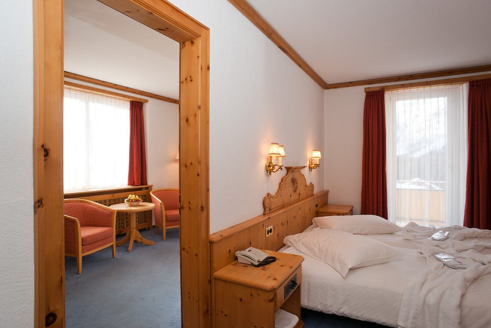 SCHWEIZERHOF HOTEL PONTRESINA 3*