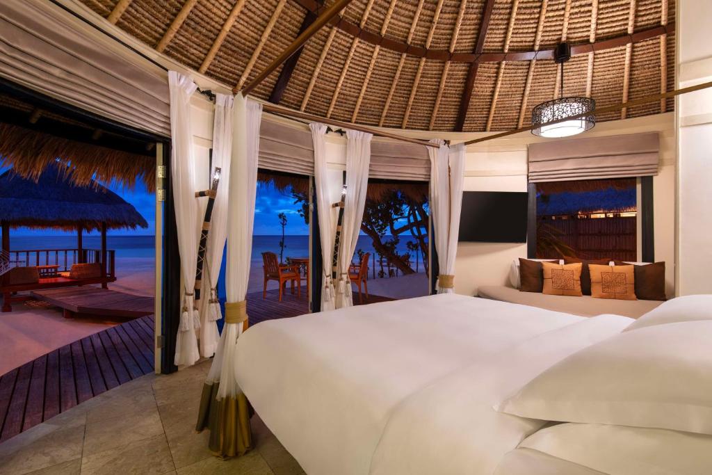 Banyan Tree Vabbinfaru (North Male atoll) 5*