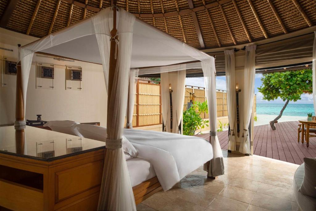 Banyan Tree Vabbinfaru (North Male atoll) 5*