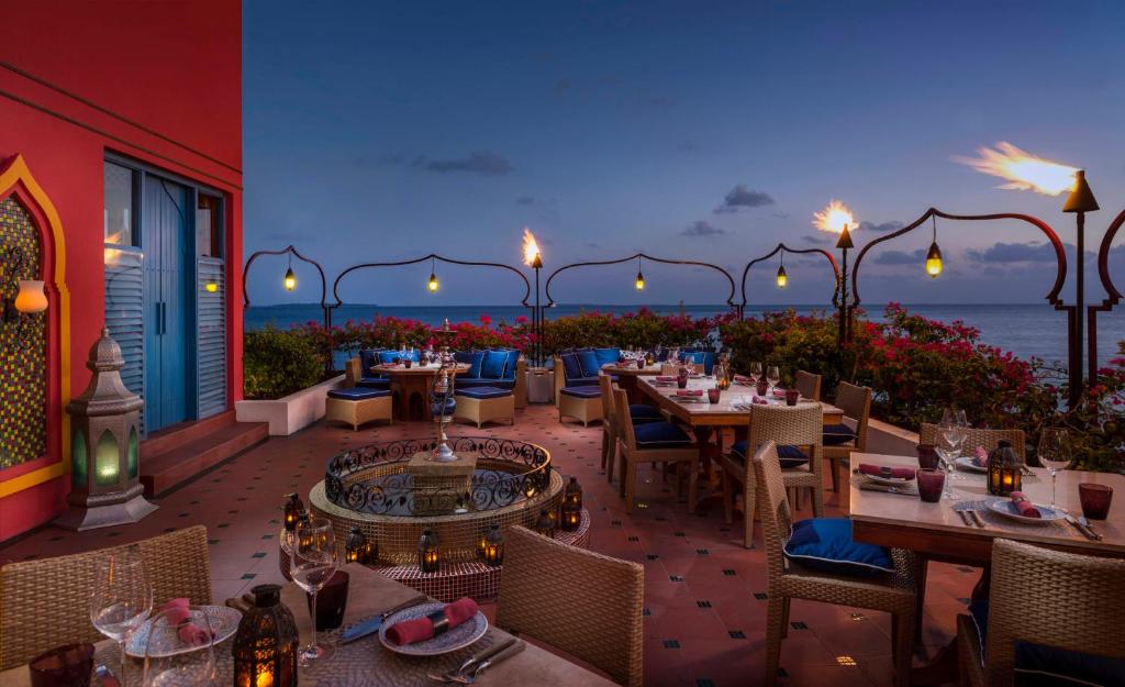 Four Seasons Resort Maldives at Landaa Giraavaru (Baa atoll) 5* Four Seasons Resort Maldives at Landaa Giraavaru (Baa atoll) 5*