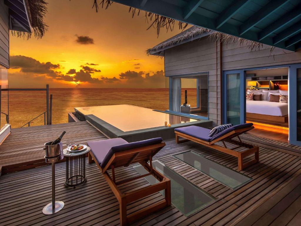 Raffles Maldives Meradhoo (Gaafu Alifu atoll) 5 * Raffles Maldives Meradhoo (Gaafu Alifu atoll) 5 *