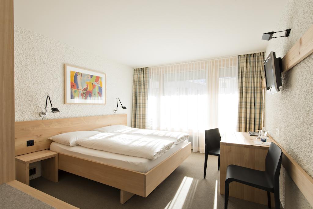 Hotel Hauser Swiss Quality 3*